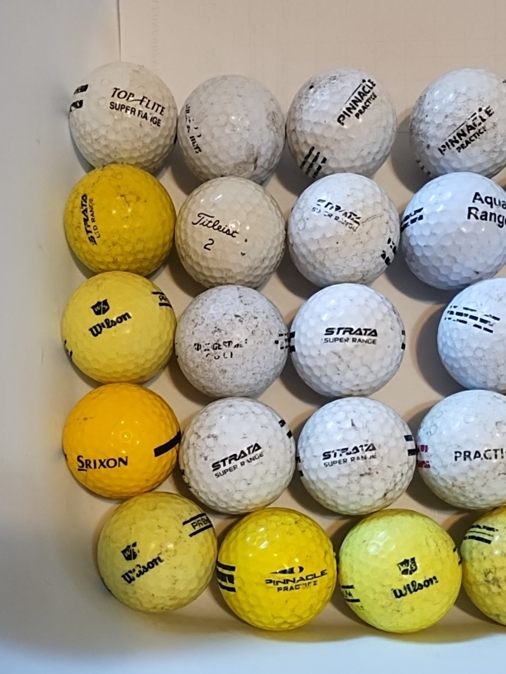 Mixed Brand Practice Golf Balls - White and Yellow - Picture 2 of 6